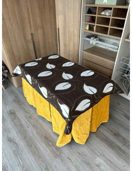 Conjunto Doble Grueso 10 Pliegues Mostaza con Tapete Hojas