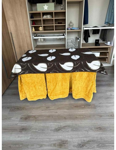 Conjunto Doble Grueso 10 Pliegues Mostaza con Tapete Hojas