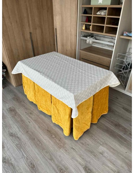 Conjunto Doble Grueso 10 Pliegues Mostaza con Tapete Crema