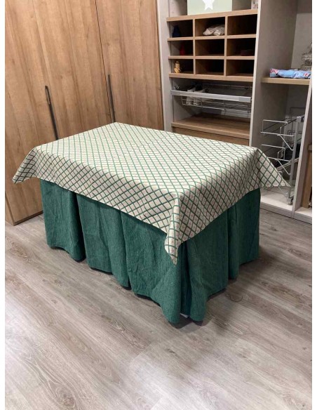 Conjunto Chenilla 10 Pliegues color Verde con Tapete Libano Verde