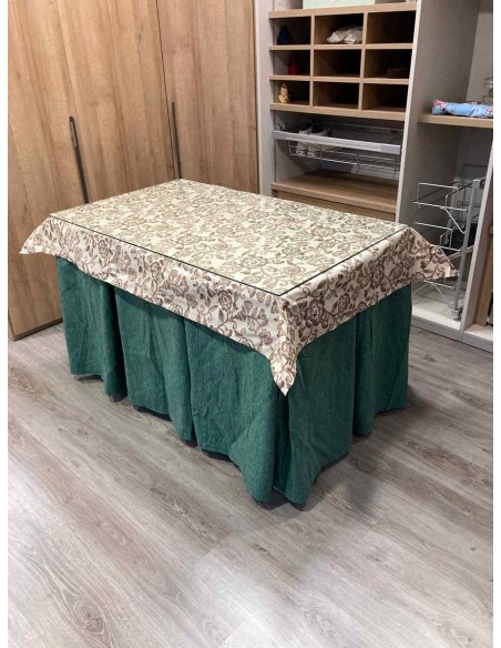 Conjunto Chenilla 10 Pliegues color Verde con Tapete Plantas