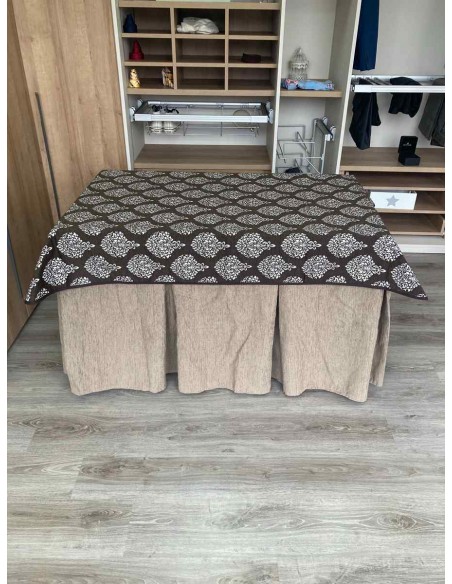 Conjunto Chenilla 10 Pliegues color Topo con Tapete Acebo