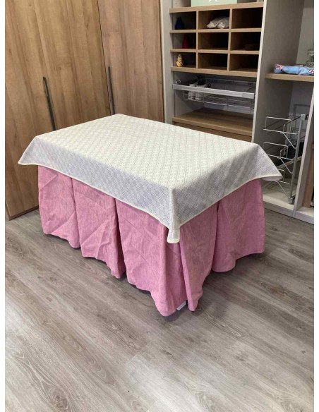 Conjunto Chenilla 10 Pliegues color Rosa Pastel con Tapete Crema