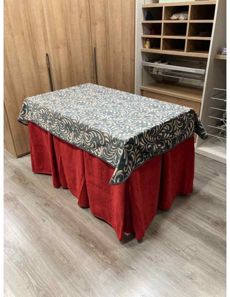 Conjunto Chenilla 10 Pliegues color Rojo con Tapete Nature