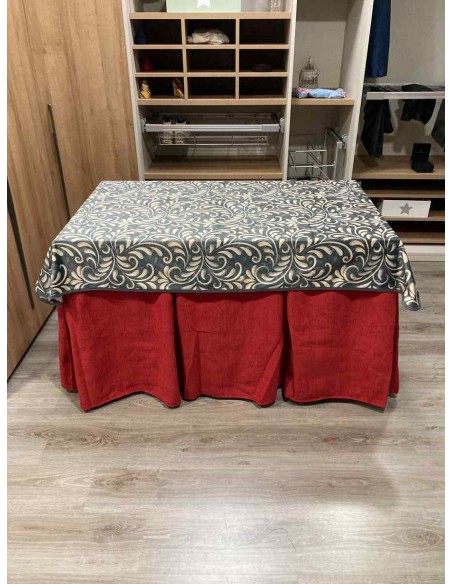 Conjunto Chenilla 10 Pliegues color Rojo con Tapete Nature