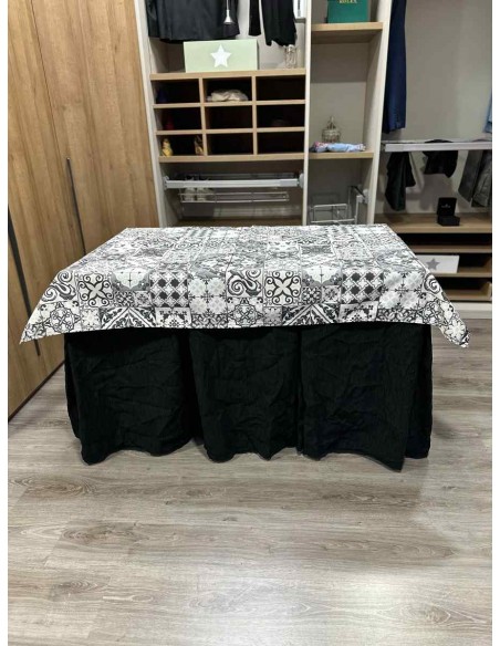 Conjunto Chenilla 10 Pliegues color Negro con Tapete Mosaico