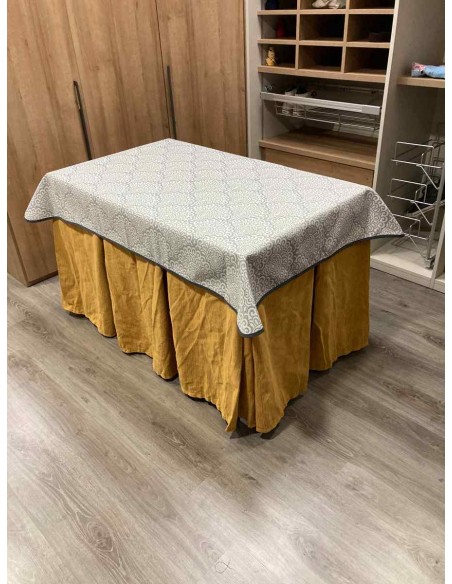 Conjunto Chenilla 10 Pliegues color Mostaza con Tapete Sol