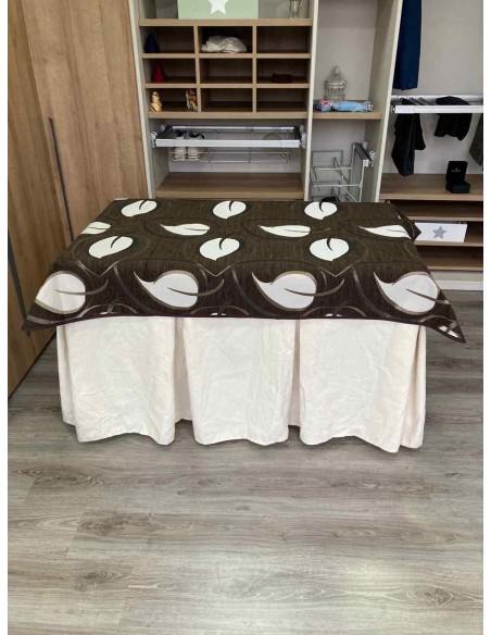 Conjunto Chenilla 10 Pliegues color Marfil con Tapete Hojas