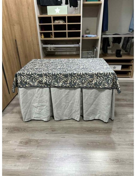 Conjunto Chenilla 10 Pliegues color Gris Claro con Tapete Nature