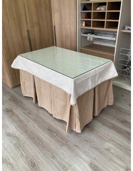 Conjunto Chenilla 10 Pliegues color Beige con Tapete Amanecer