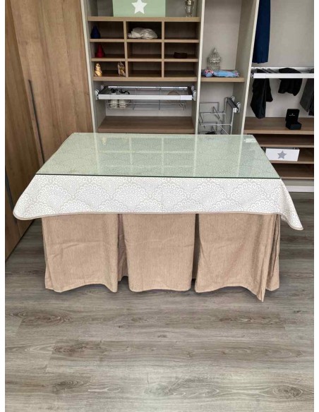 Conjunto Chenilla 10 Pliegues color Beige con Tapete Amanecer