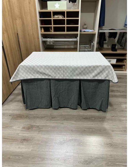 Conjunto Chenilla 10 Pliegues color Gris con Tapete Rombos