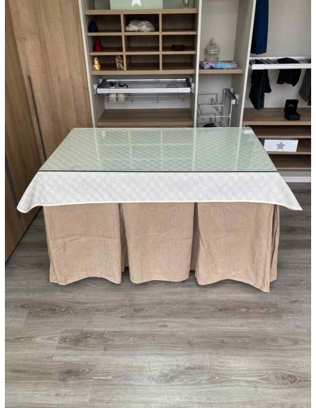 Conjunto Chenilla 10 Pliegues color Beige con Tapete Crema