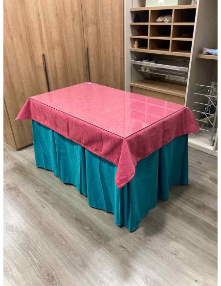 Conjunto Chenilla 10 Pliegues color Azul con Tapete Rosa