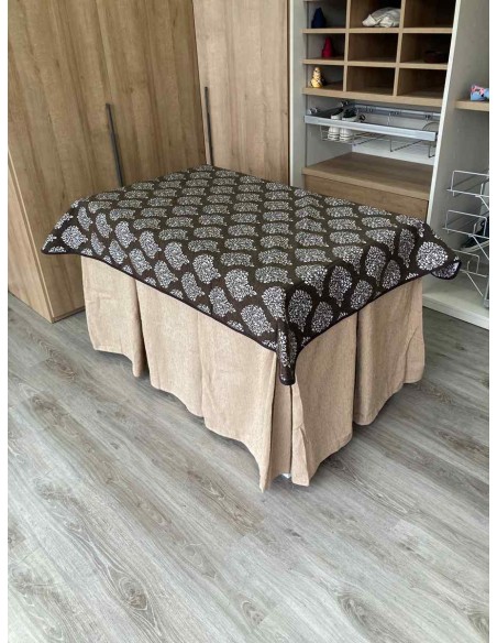 Conjunto Chenilla 10 Pliegues color Beige con Tapete Acebo