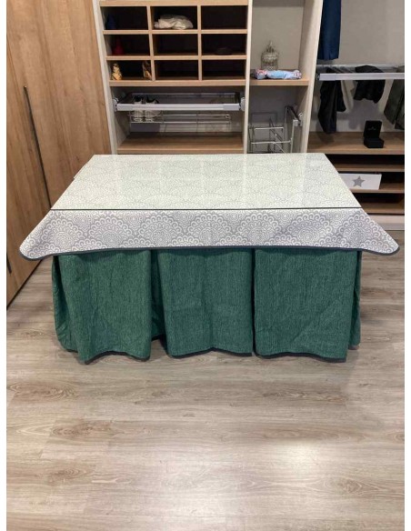 Ropa Chenilla 10 Pliegues color Verde con Tapete Sol