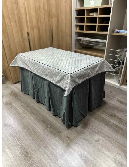 Ropa Chenilla 10 Pliegues color Gris con Tapete Rombos