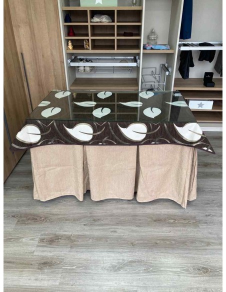 Ropa Chenilla 10 Pliegues color Beige con Tapete Hojas