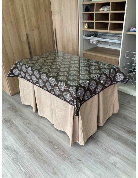 Ropa Chenilla 10 Pliegues color Beige con Tapete Acebo