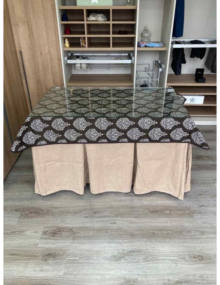 Ropa Chenilla 10 Pliegues color Beige con Tapete Acebo