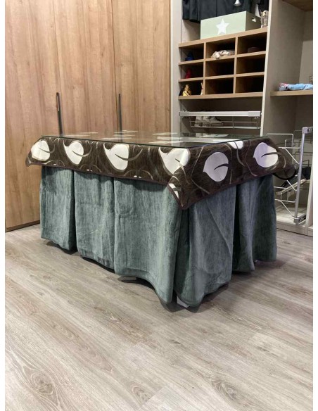 Ropa Doble Grueso 10 Pliegues Gris con Tapete Hojas