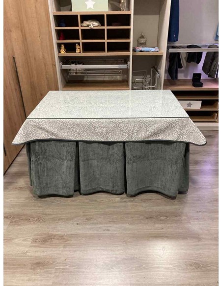 Ropa Doble Grueso 10 Pliegues Gris con Tapete Sol