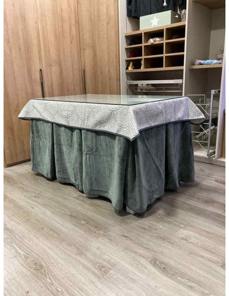 Ropa Doble Grueso 10 Pliegues Gris con Tapete Sol