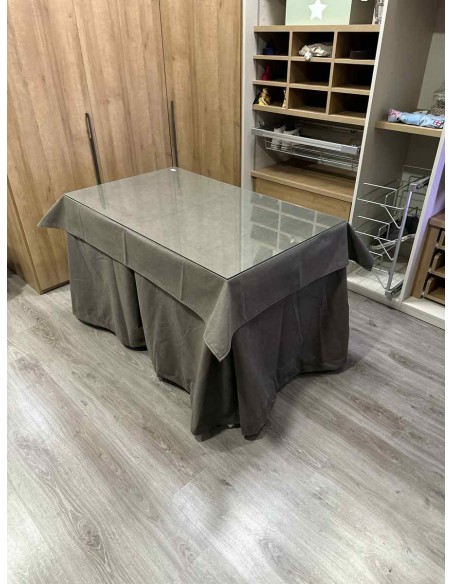 Conjunto Antimanchas Aterciopelada Triplegrueso color Chocolate con Tapete Liso Chocolate