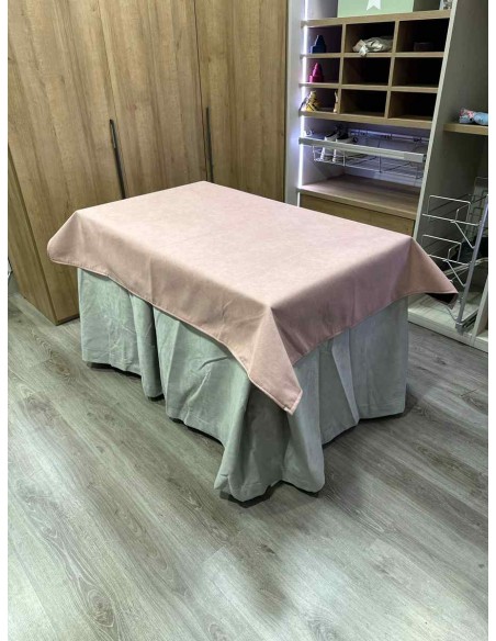 Conjunto Antimanchas Aterciopelada Triplegrueso color Marfil con Tapete Liso Rosa