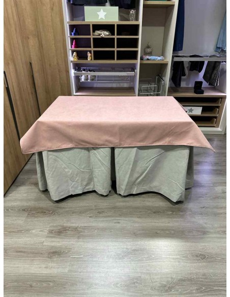 Conjunto Antimanchas Aterciopelada Triplegrueso color Marfil con Tapete Liso Rosa