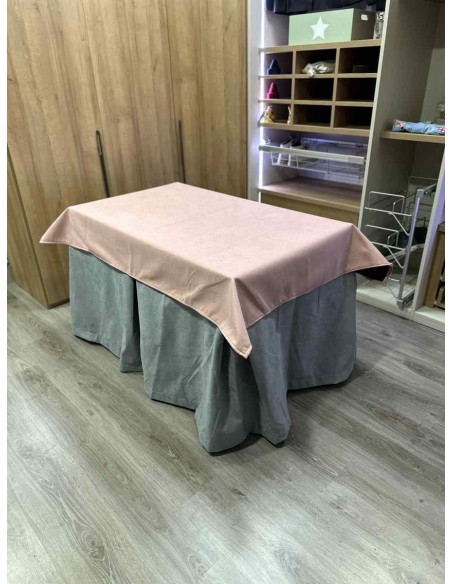 Conjunto Antimanchas Aterciopelada Triplegrueso color Gris con Tapete Liso Rosa