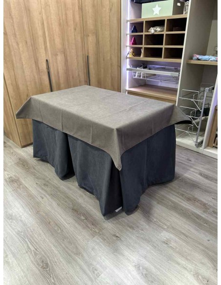 Conjunto Antimanchas Aterciopelada Triplegrueso color Grafito con Tapete Liso Chocolate