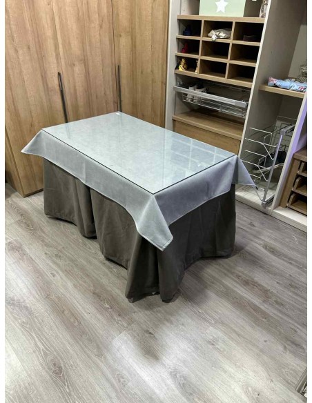 Ropa Antimanchas Aterciopelada Triplegrueso color Chocolate con Tapete Liso Gris