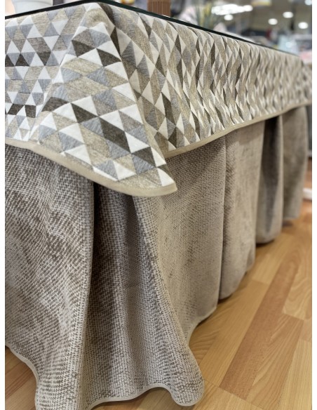 Ropa de Mesa Camilla Tejido Rústico Terciopelo Elegante Extragrueso color Beige Topo (incluye tapete)