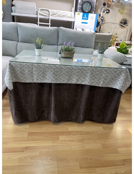 Ropa Chenilla Eco 8 Pliegues color Chocolate (incluye tapete)