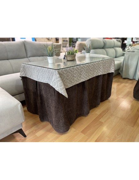 Ropa Chenilla Eco 8 Pliegues color Chocolate (incluye tapete)