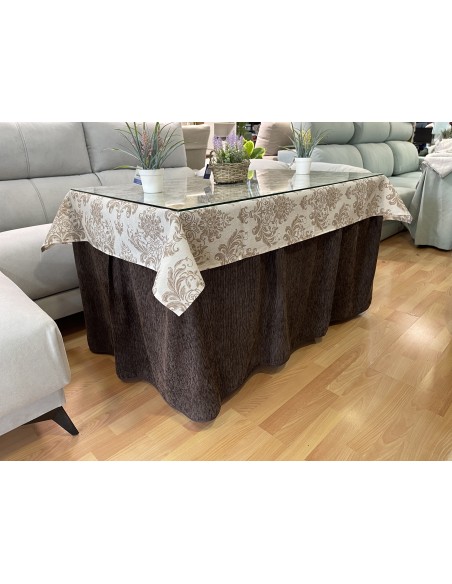 Ropa Chenilla Eco 8 Pliegues color Chocolate con tapete impermeable de diseño