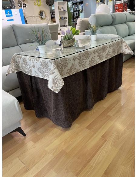 Ropa Chenilla Eco 8 Pliegues color Chocolate con tapete impermeable de diseño