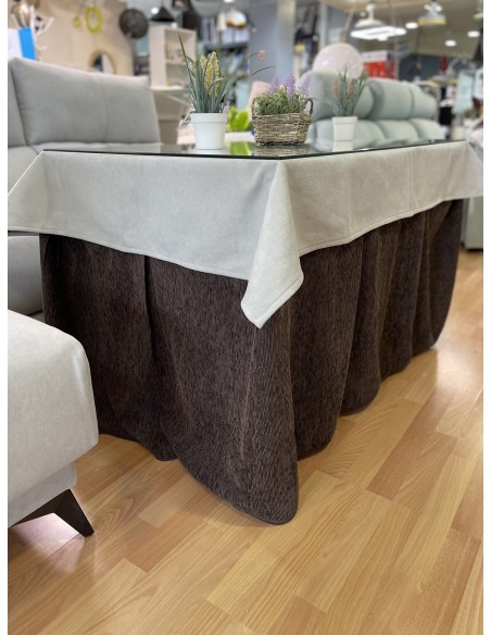 Ropa Chenilla Eco 8 Pliegues color Chocolate con tapete antimanchas luxe liso