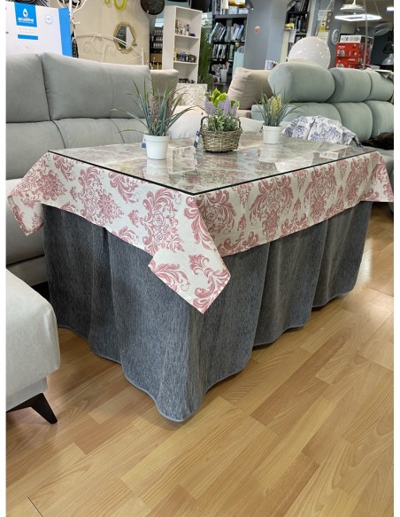 Ropa Chenilla Eco 8 Pliegues color Gris con tapete antimanchas luxe Rosa