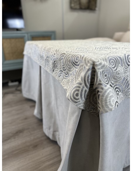 Ropa de Mesa de Camilla Antimanchas Aterciopelada Triple Grueso Gris Perla con Tapete Deluxe Círculos Gris