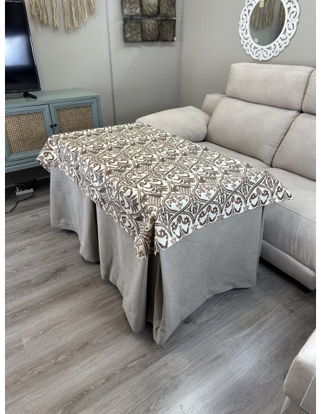 Ropa de Mesa de Camilla Antimanchas Aterciopelada Triple Grueso Nature Beige con Tapete Deluxe Ule Marrón