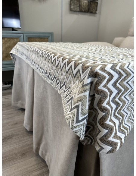 Ropa de Mesa de Camilla Antimanchas Aterciopelada Triple Grueso Nature Beige con Tapete Deluxe Tierra