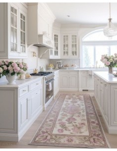 Cocina romántica en blanco...