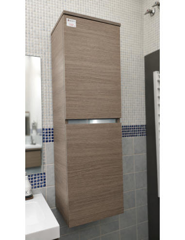 Columna de baño suspendida efecto...